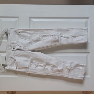 White distressed pants
